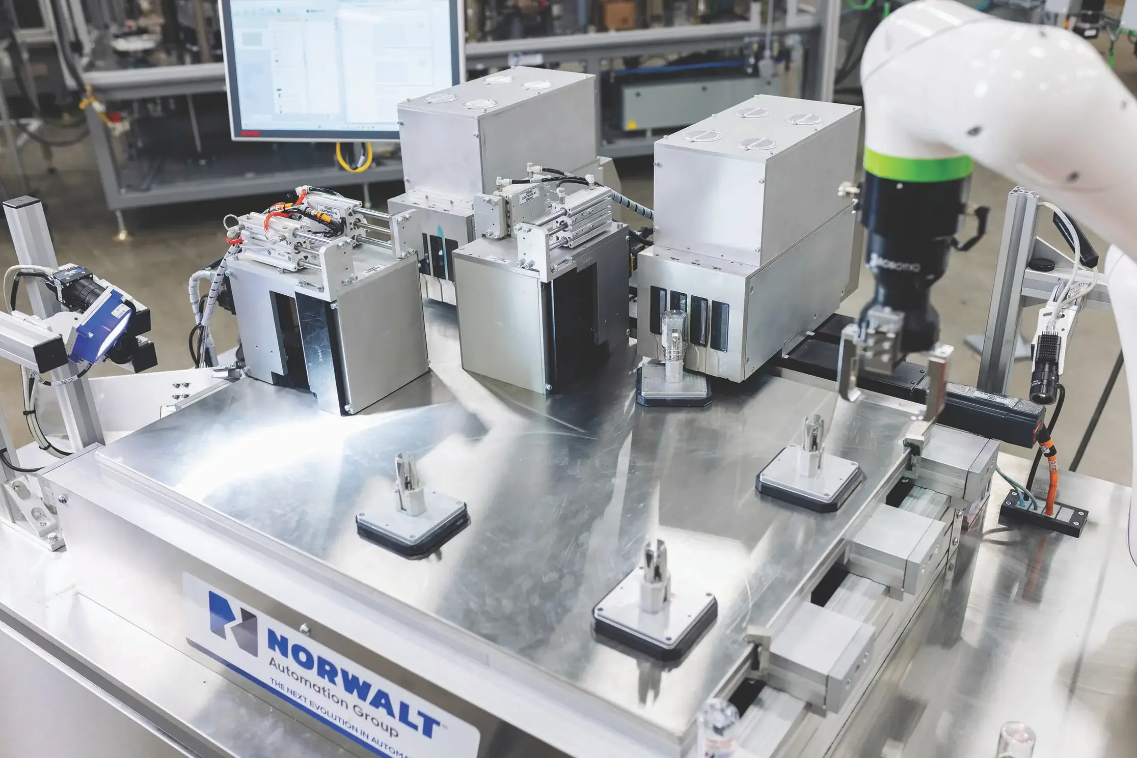 The Tesseract from Norwalt is an advanced direct-to-object printing machine based on XPlanar adaptive automation technology.